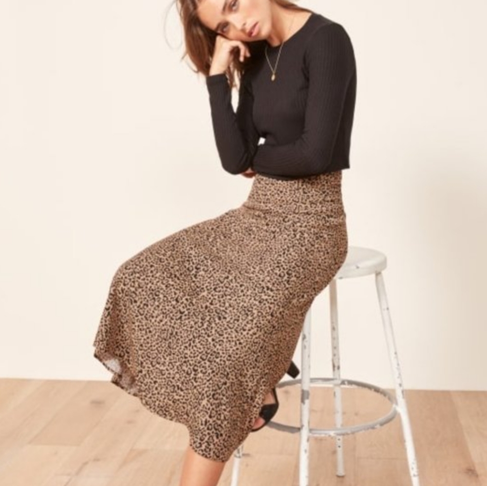 Reformation Bea Skirt in Bengal 2